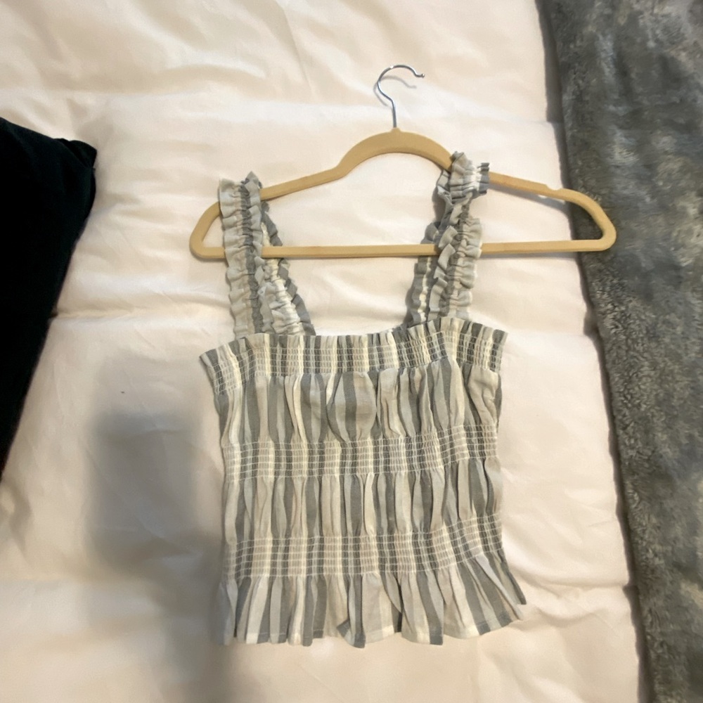Forever 21 white and light blue crop top